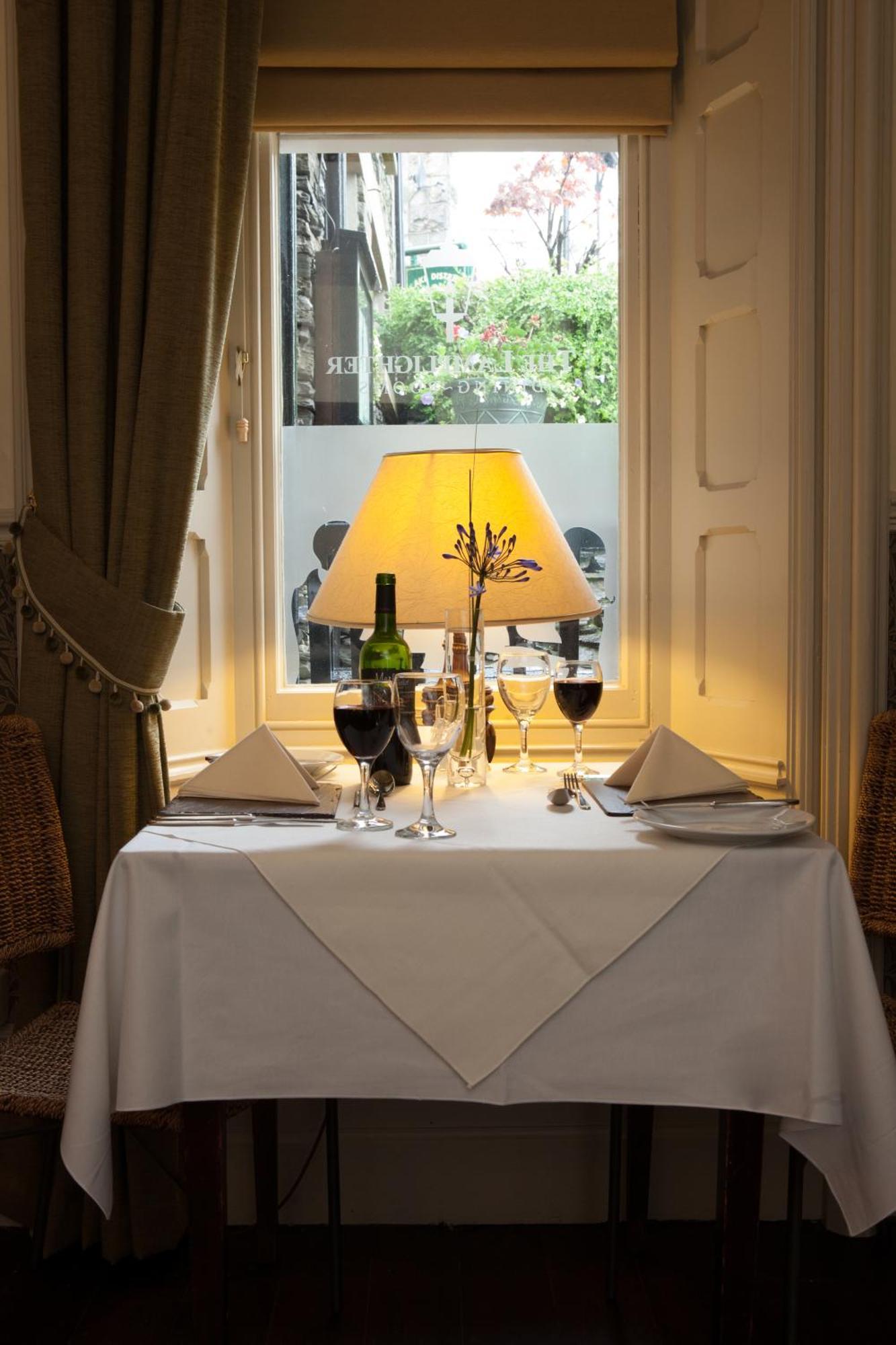 The Lamplighter Dining ~ Rooms Windermere Extérieur photo