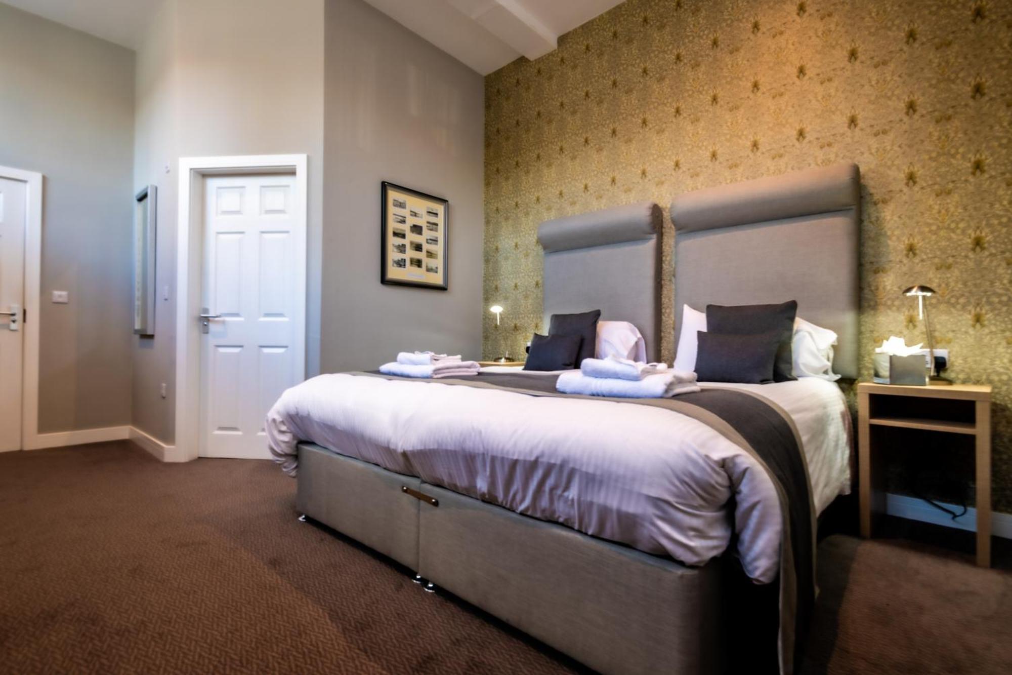 The Lamplighter Dining ~ Rooms Windermere Extérieur photo