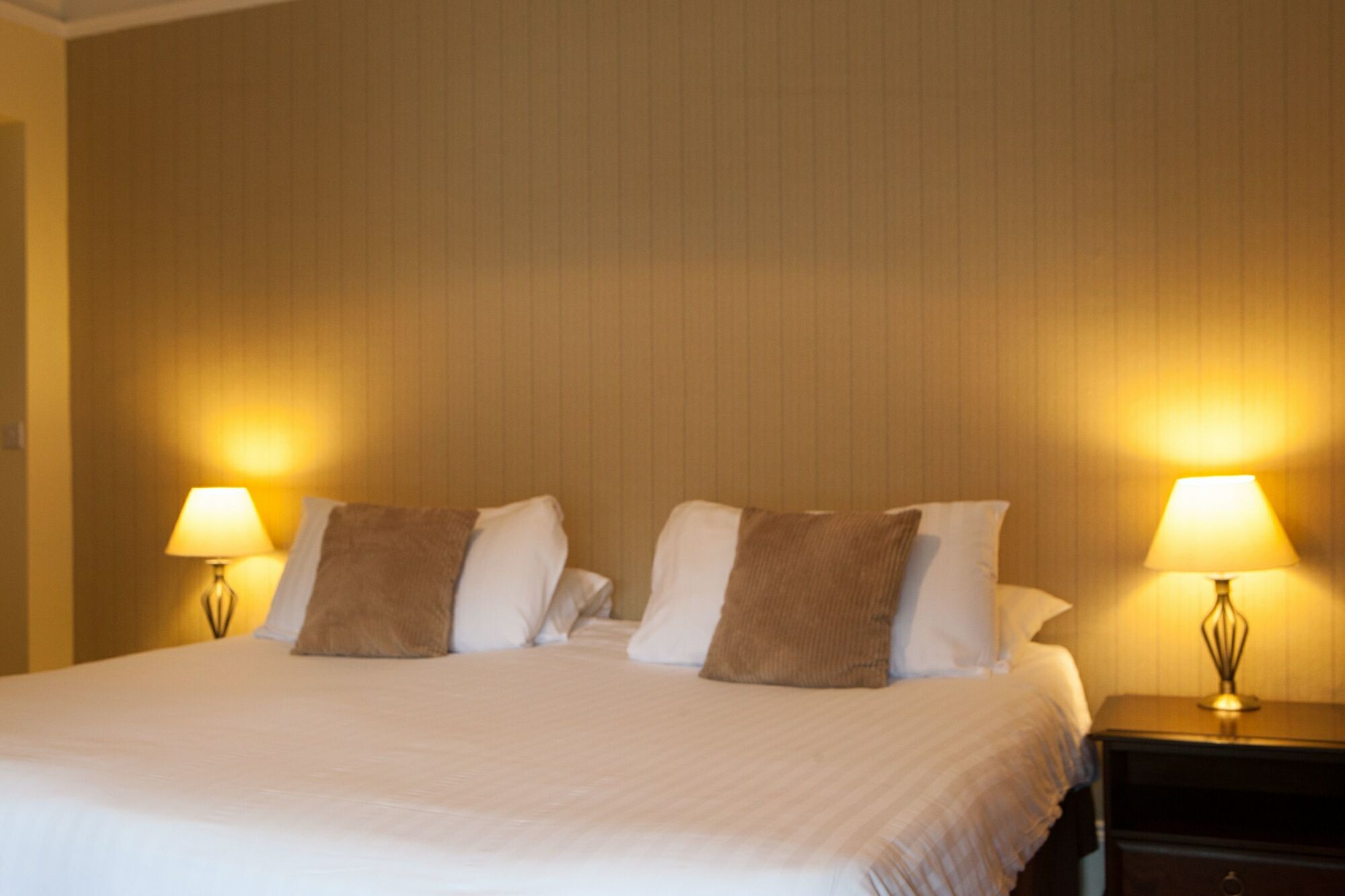 The Lamplighter Dining ~ Rooms Windermere Extérieur photo